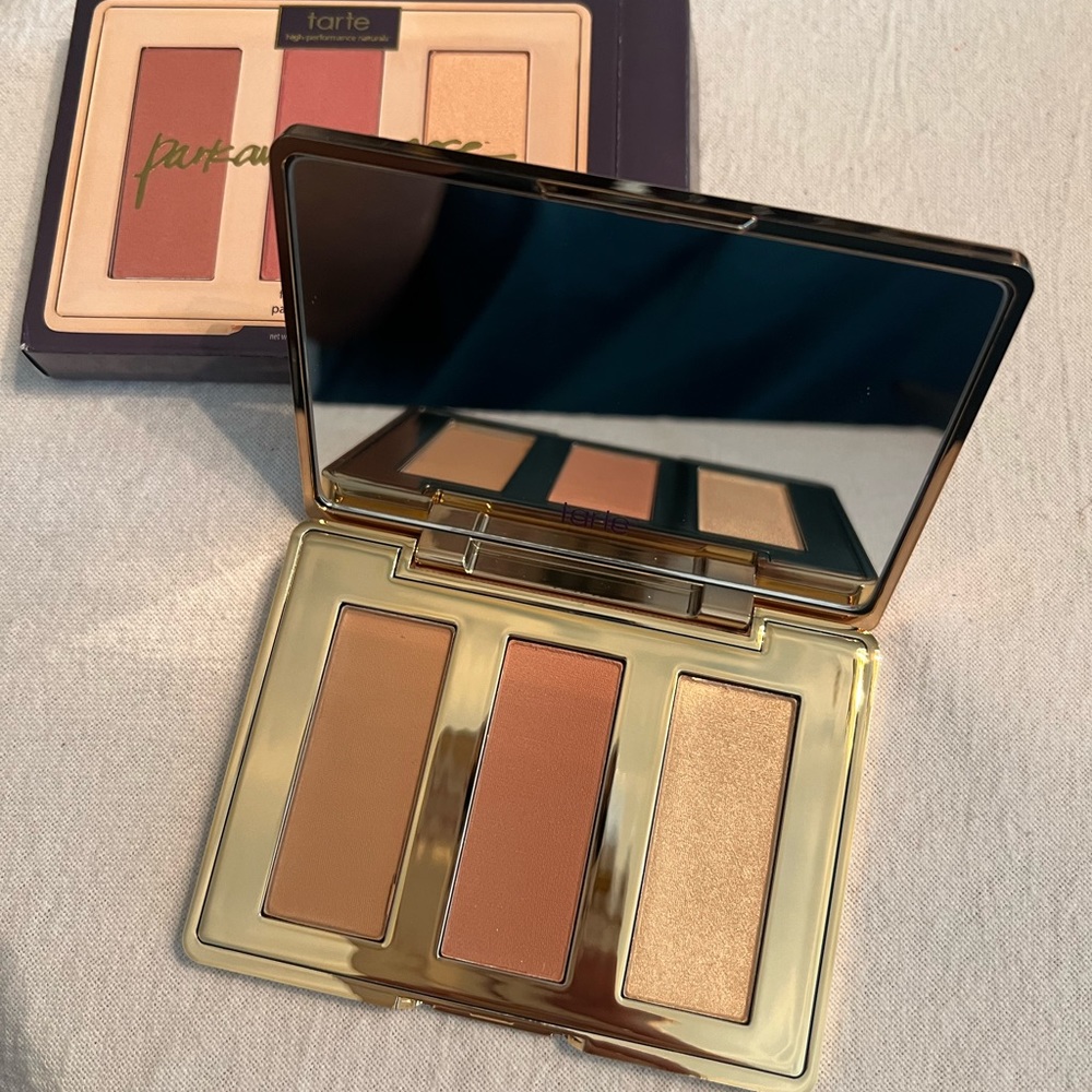 NEW IN BOX TARTE PARK AVENUE PRINCESS BLUSH/ HIGHLIGHTER